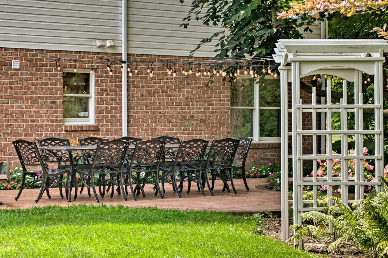 Charming Apartment With Yard And Beautiful Gardens! Manheim Bagian luar foto