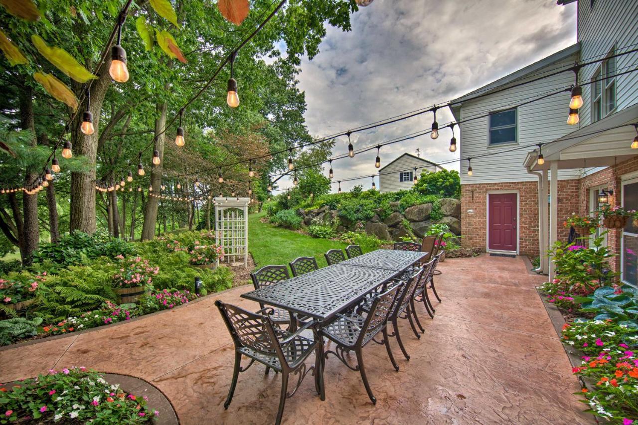 Charming Apartment With Yard And Beautiful Gardens! Manheim Bagian luar foto